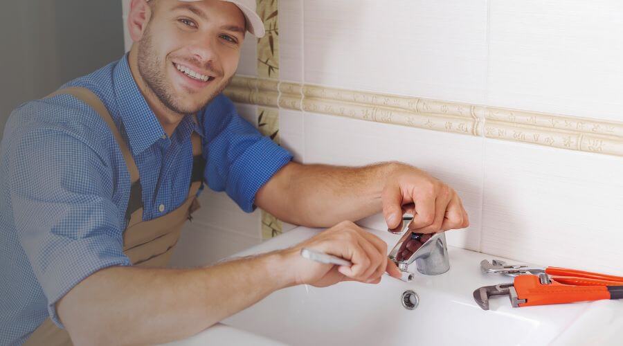 Professional clogged drains services in York, ND